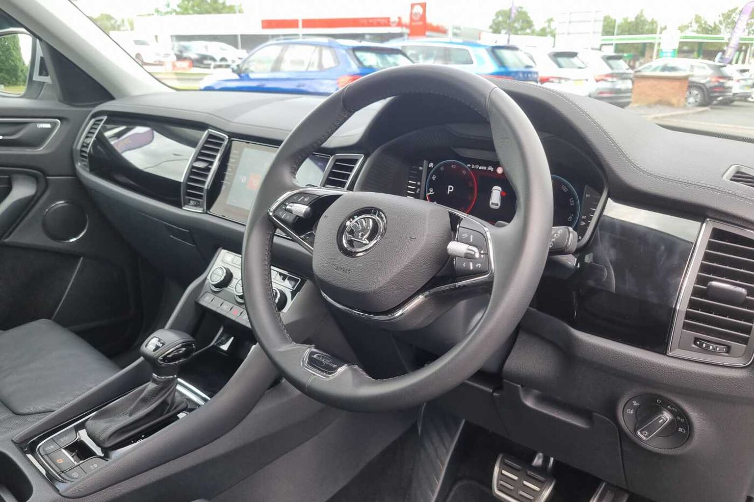 SKODA KODIAQ 2.0 TDI 200 Laurin + Klement 4X4 5dr DSG [7 Seat]